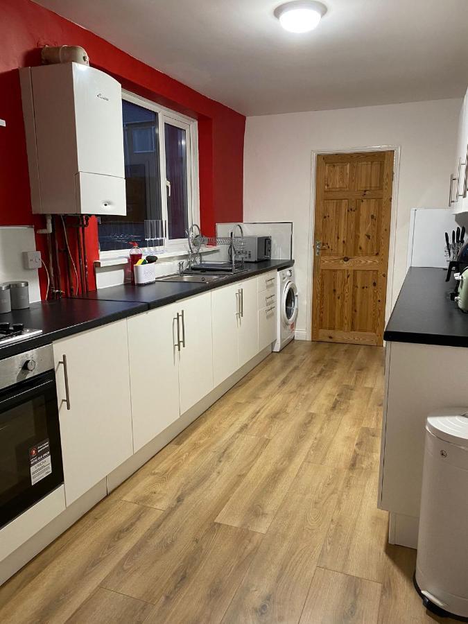 The Superhost - 4 Bedroom House Sunderland  Zewnętrze zdjęcie
