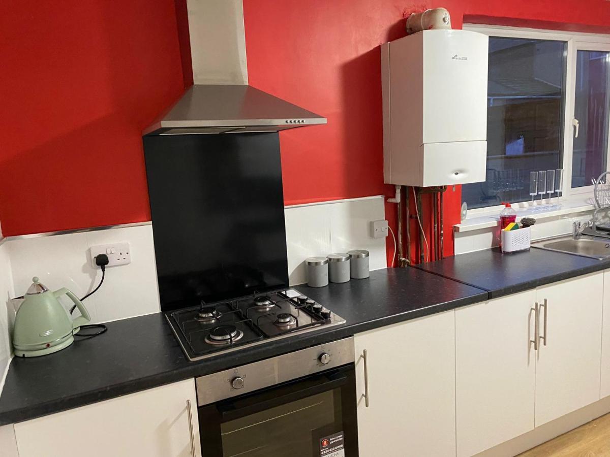 The Superhost - 4 Bedroom House Sunderland  Zewnętrze zdjęcie